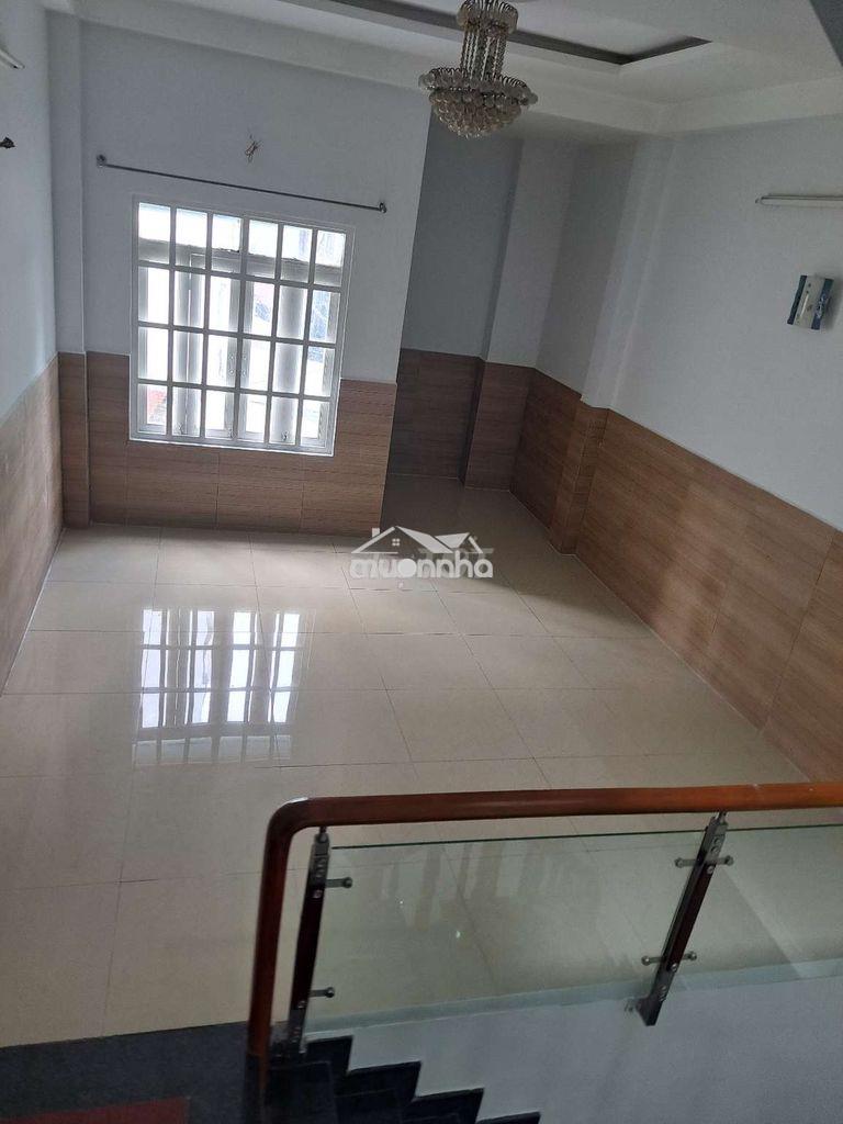 Cho thuê nhà nguyên căn rộng rãi sạch sẽ - 4