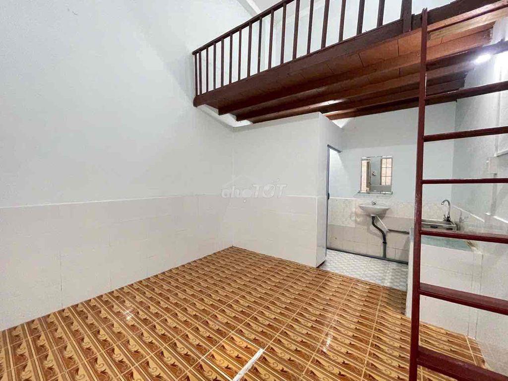 Dãy trọ tầng trệt gác cao ngay lê thị riêng - 3