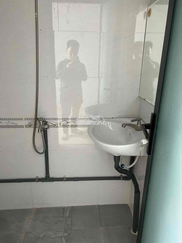 Cho thuê phòng chợ phạm văn hai - 2