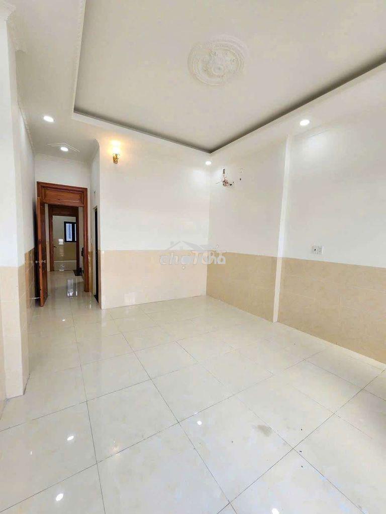 Cho thuê nhà 1 trệt 2 lầu gần ngã tư miếu ông cù - 3