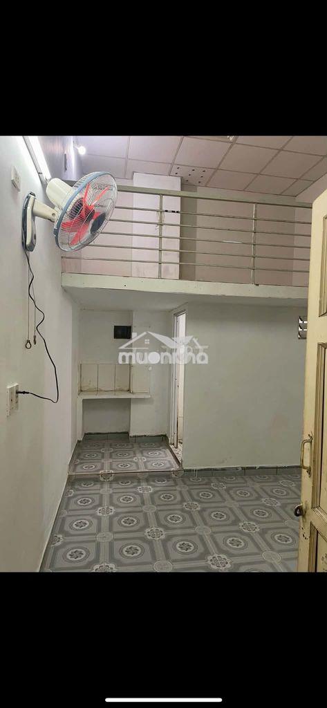 Cho thuê phòng mt trần xuân soạn, gần cầu rạch ông