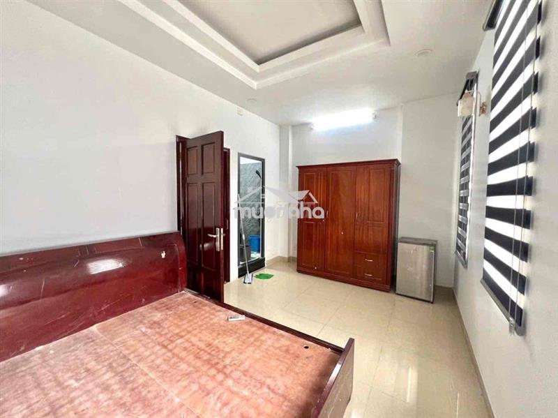 Phòng đối diện chung cư giai việt full nội thất