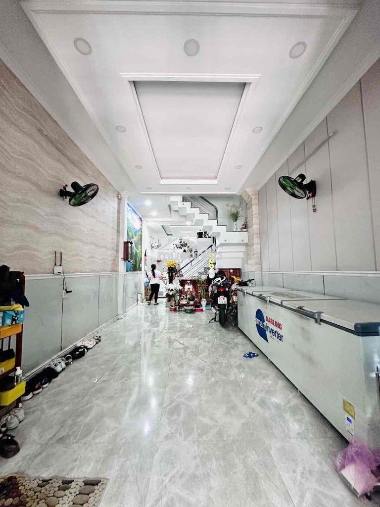 Chủ gấp bán , xe hơi thông, 4m x 18m , 4 tầng, phan huy ích