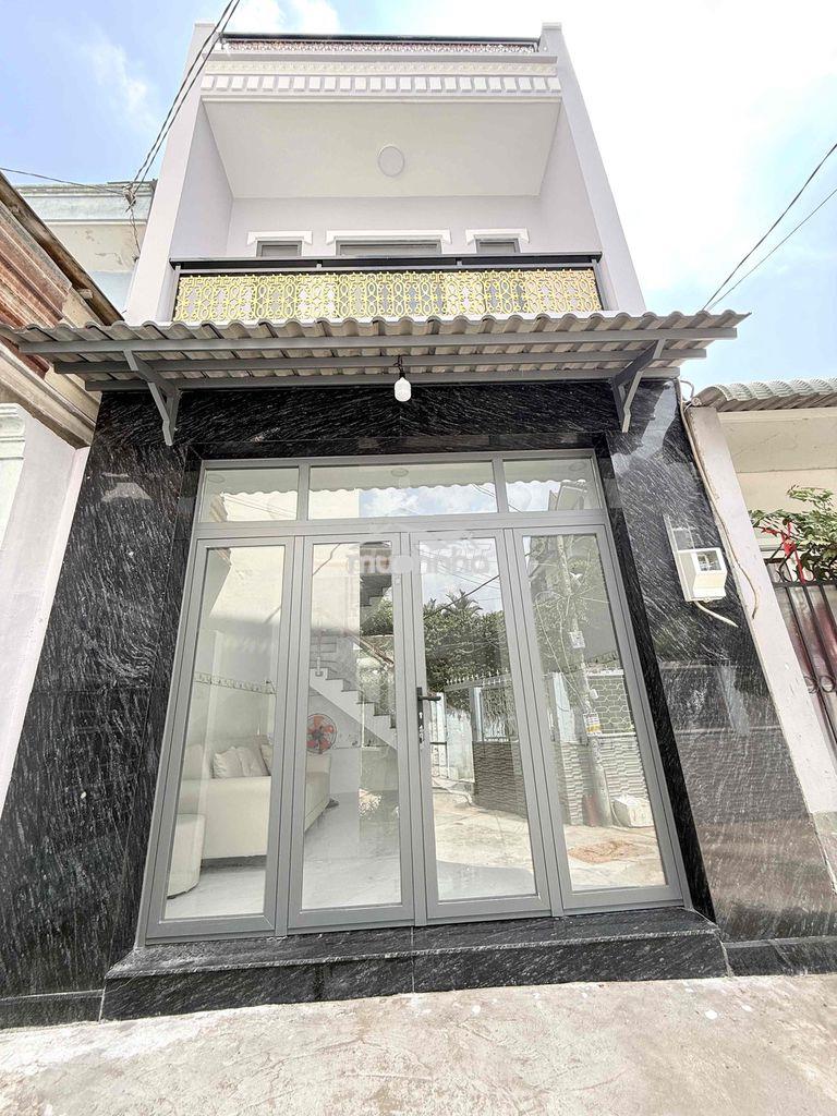 🔵 Nhỉnh 4 tỷ, nhà xây mới từ móng mễ cốc q8.  shr, nở hậu 4.4m, 3 tầng