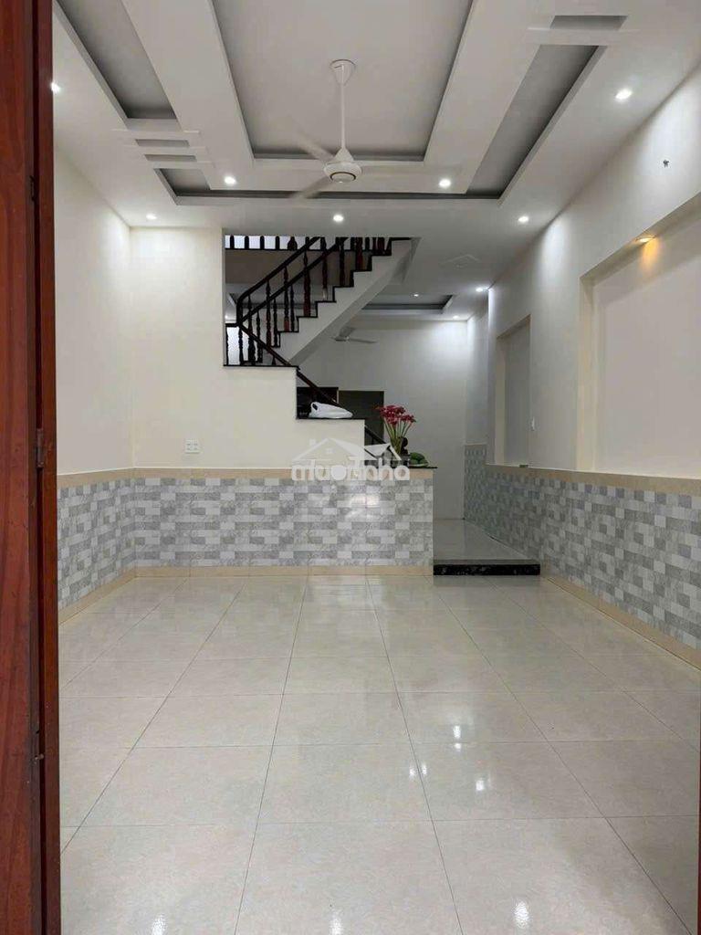 Cho thuê nhà lầu trệt 75m gần ngã ba ông xã dĩ an - 2