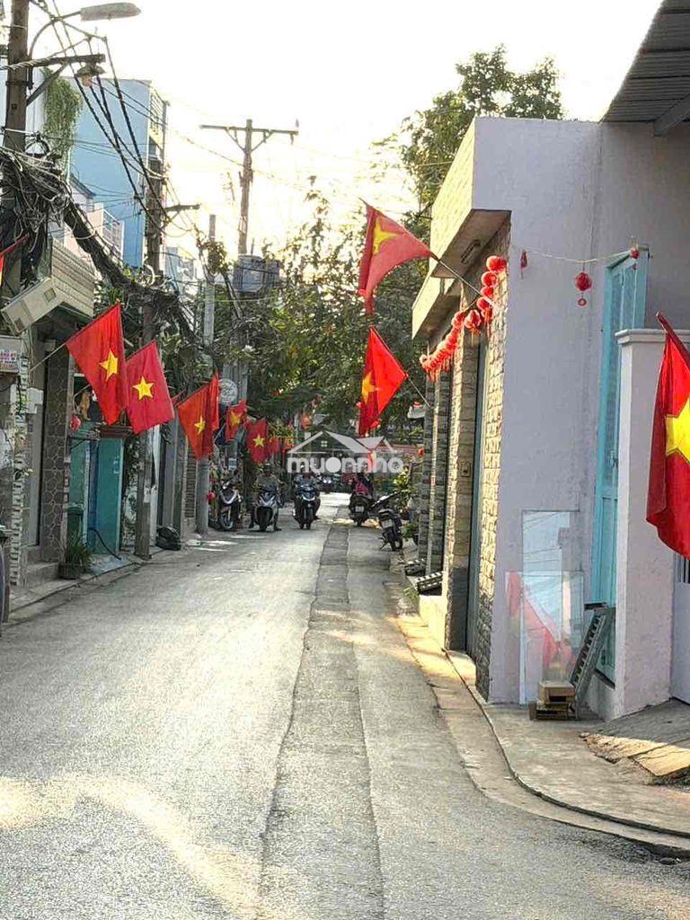 Cần bán gấp nhà hẻm 25 đường hồ tân tạo ,phường tân tạo(chợ bà hom)