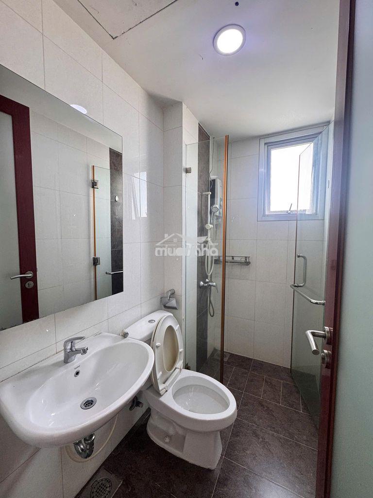Siêu phẩm ruby celadon city 2pn có sổ lầu cao, view đẹp giá chỉ 4.19t - 4