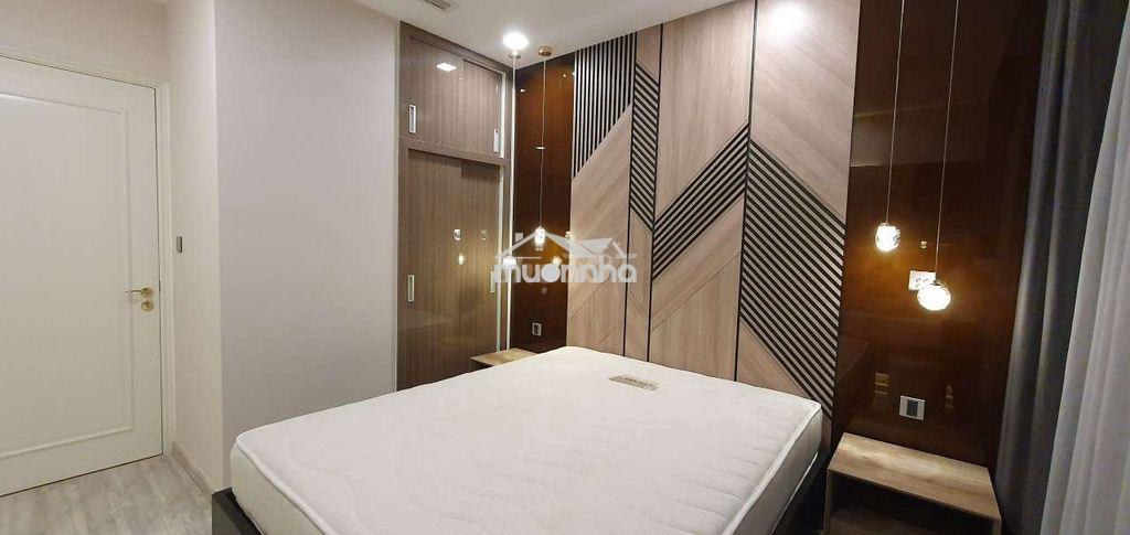 Cho thuê gấp căn hộ quận 1 , dự án vinhomes golden river bason 2pn ! - 4