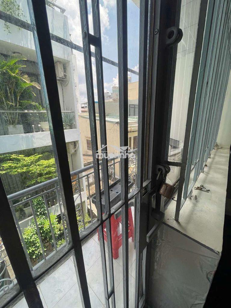 Cho thuê nguyên tầng 2 khu bàn cờ dt 3x10 - 2