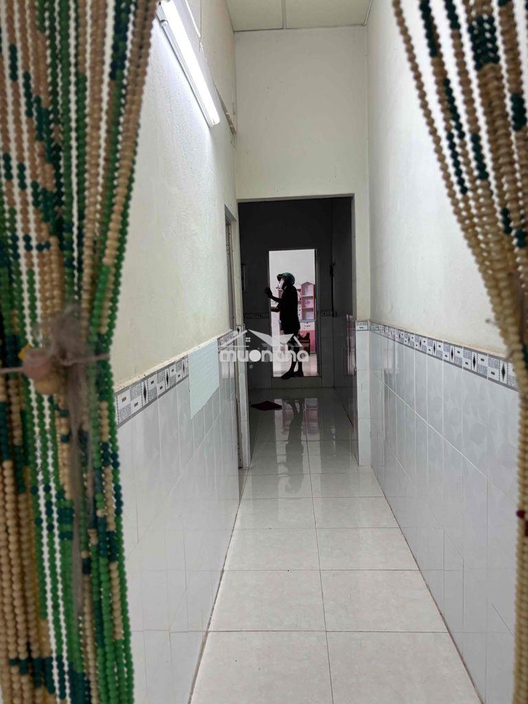 Nhà cho thuê giá 3tr5 (cọc 1tr) gần c.an huyện nhà bè cũ - 3