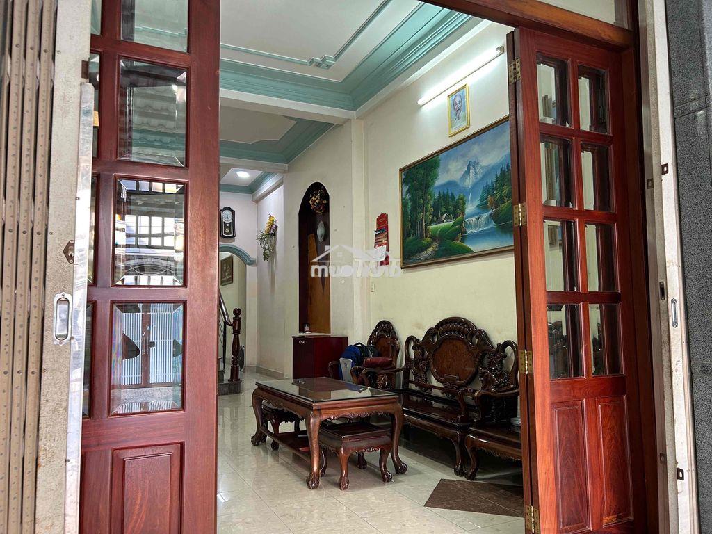 Nhà văn phòng kinh doanh và ở - 2