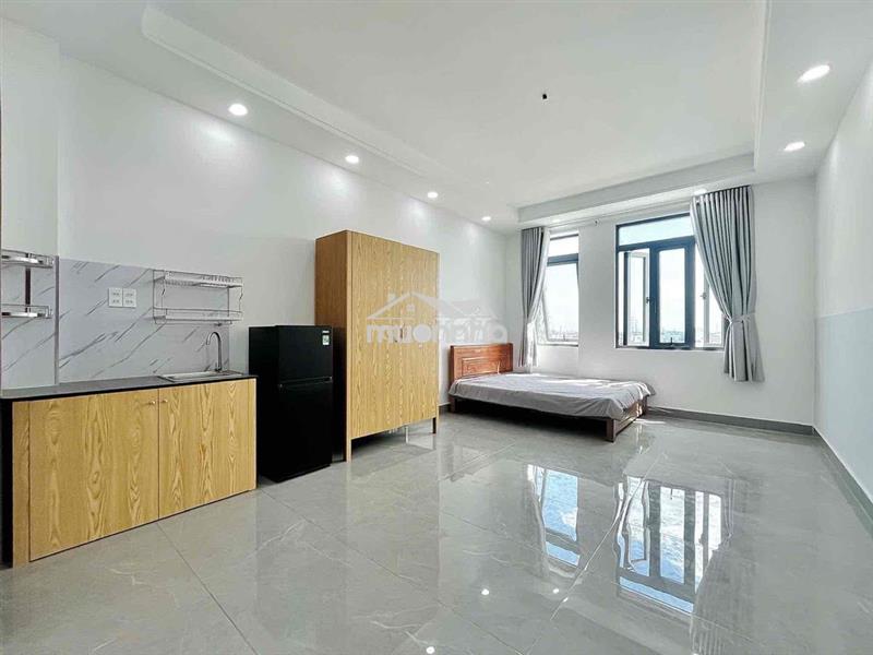 Cho thuê căn mới cửa sổ trời thang máy gần ngã tư gò mây giá rẻ