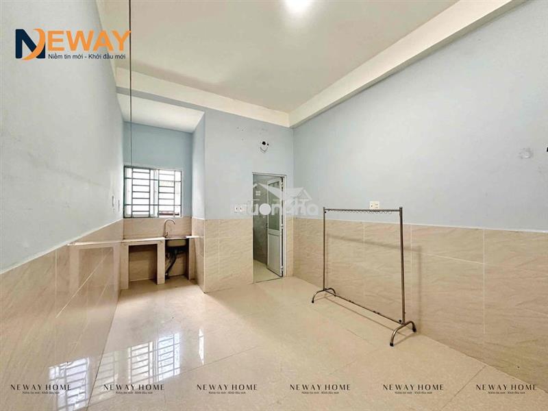 Phòng trọ giá rẻ - bảo vệ 24/24 - thang máy - ngay etown cộng hoà