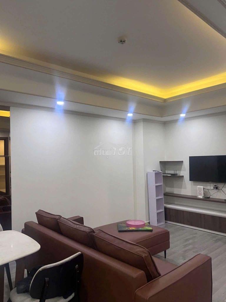 Căn hộ ven sông quận 2 80m 2pn 2wc full nt trống 12/6