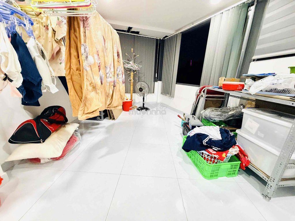 Nhà mới - gần 40m2 - 5 tầng sân thượng - hẻm 4m - gần chợ bà chiểu - 3