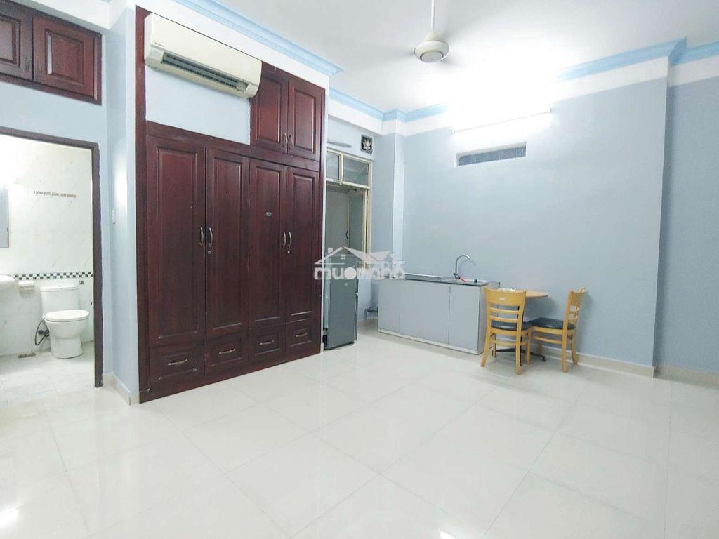 Chủ trọ - phòng mới tinh, siêu rộng,  thoáng, - 5p đến sân bay - 2