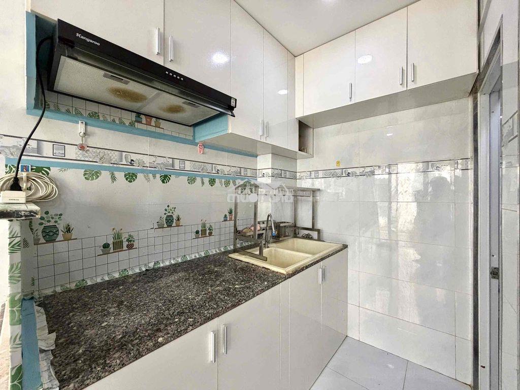 Cho thuê nnc hẻm lớn ô tô ngay nguyễn trãi quận 1 - 3