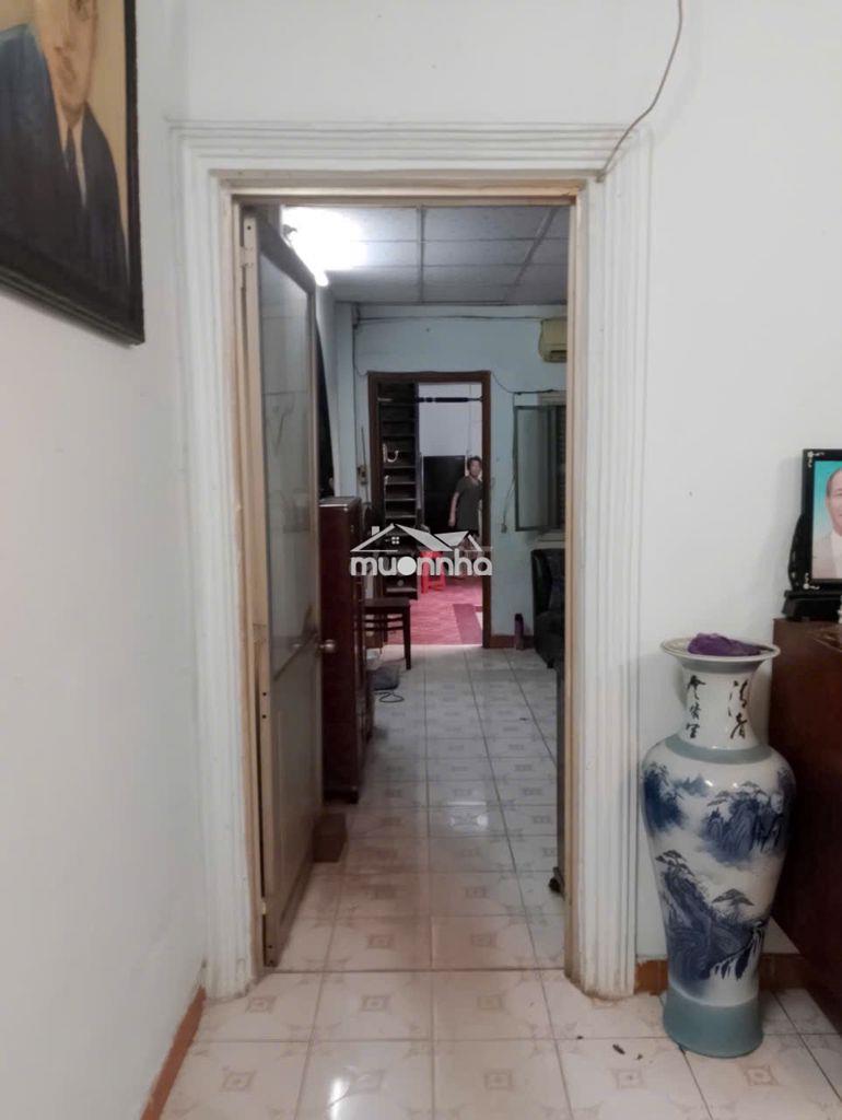 Nhà mặt tiền hẻm rộng - 3