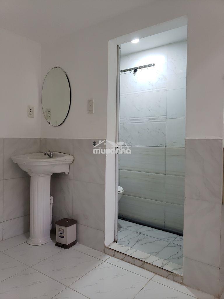 Giảm giá phòng 25m2, nhiêu tâm, p5,q5, 4tr6/ tháng - 4