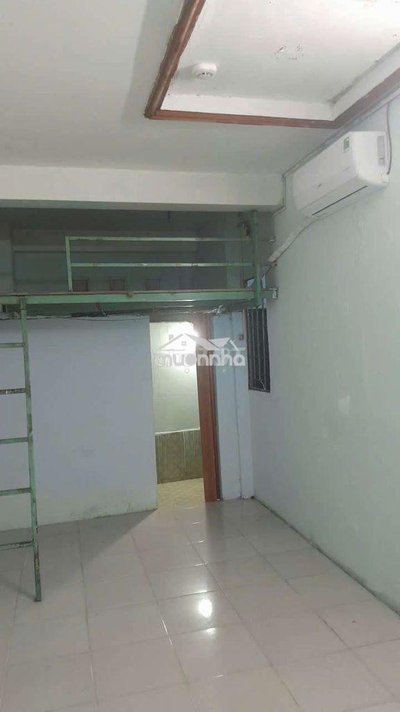 Phòng có máy lạnh cho thuê 477 xvnt ,p.26,q.bình thạnh