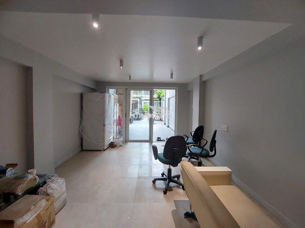 𝐍𝐇À 740/32 𝐒ư 𝐕ạ𝐍 𝐇𝐀𝐍𝐇  𝐏12.𝐐𝐔ậ𝐍 10 4,5m x20m 3lầu - 2