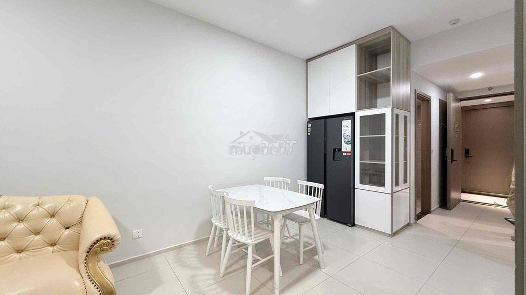 View hồ bơi; 01.7 căn này trống. giá 8,5 triệu full nội thất. - 4