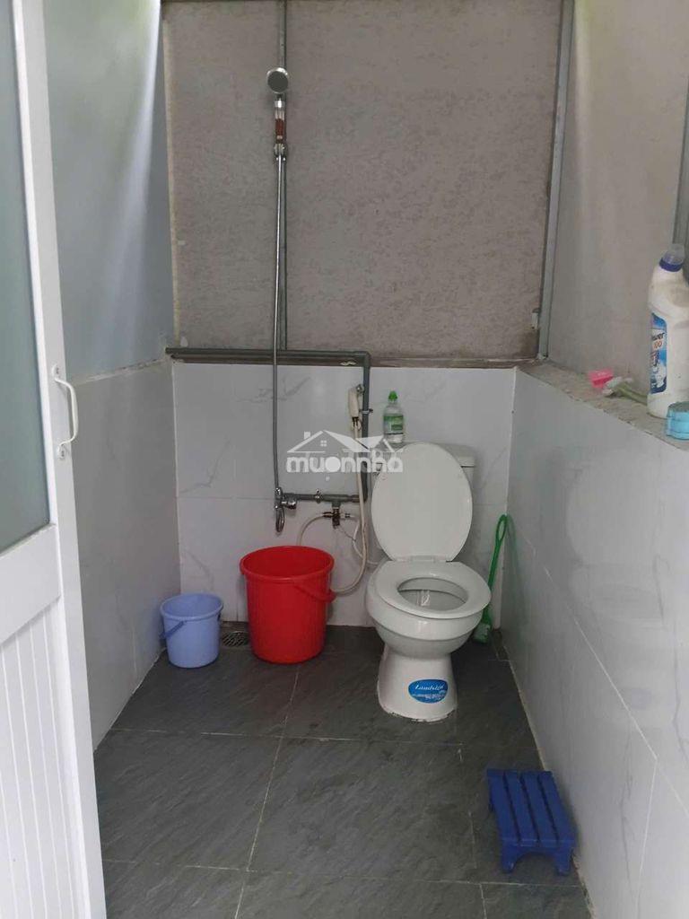 Cho thuê phòng siêu rẻ có gác - có máy lạnh - 3