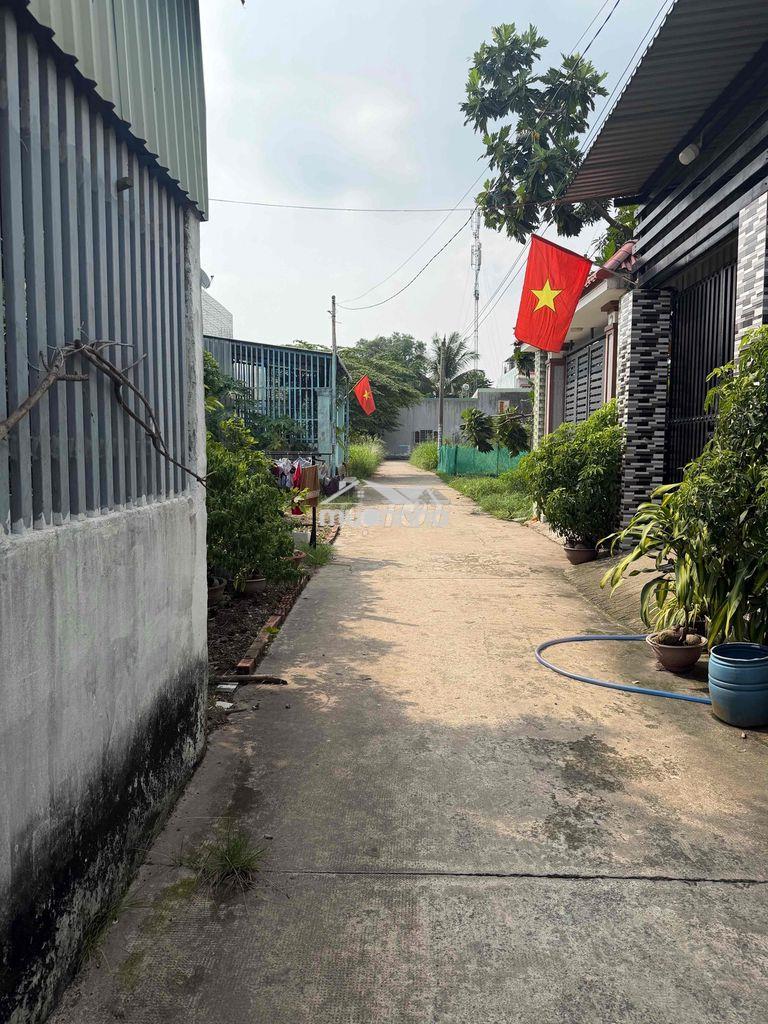 Bán nhà ấp 7 an phước,đn - 4