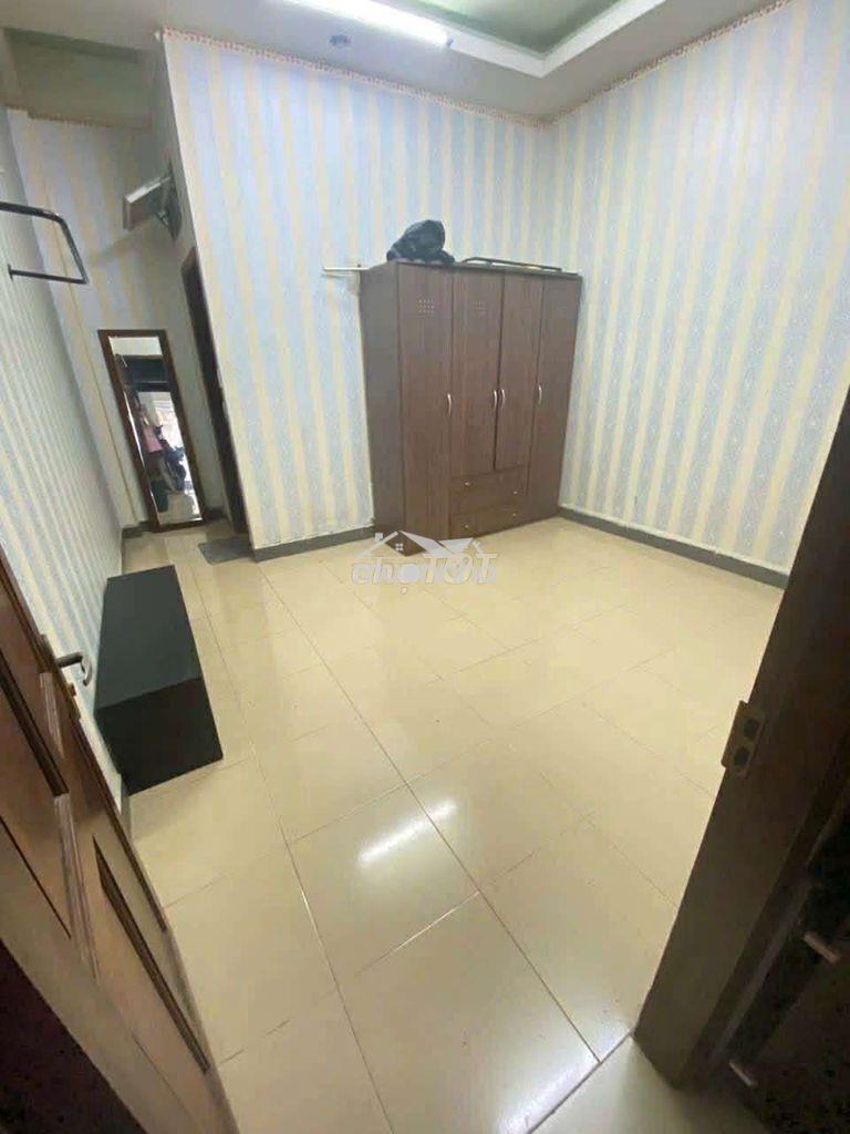 Cho thuê phòng trệt đủ n.thất 3tr đường tô hiệu - 2