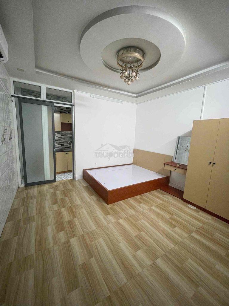 Studio tách bếp 965 quang trung