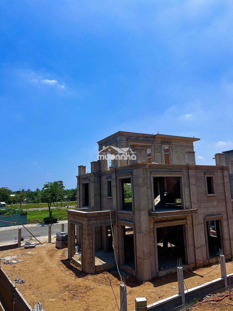 Bán biệt thự ven dông achangs mỹ vị trí vàng