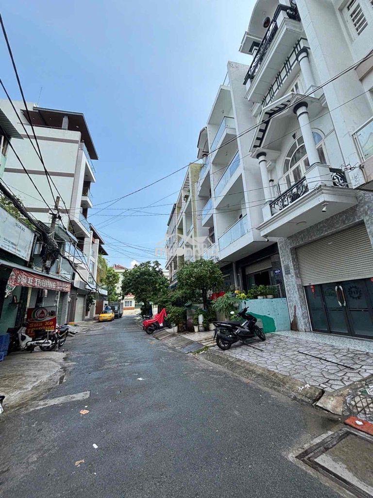Bán nhà gần đầm sen - 3 tầng kiên cố - chỉ hơn 7 tỷ - 4