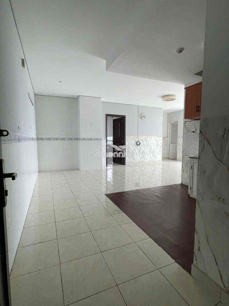 Cho thuê ch hồng lĩnh 84m2 2pn 2wc nhà trống có 3 máy lạnh giá 9tr/th