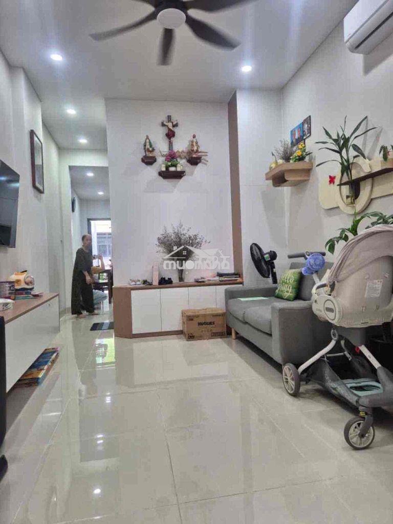 Chỉ: 7 tỷ 500 - 2 mặt hẻm - xe hơi thông - hoa đào, p2, phú nhuận  📐 d - 3