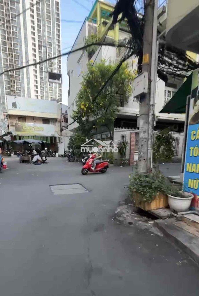 Hẻm xe hơi ngay gần hà đô centrosa q.10, có hẻm trước, hẻm sau..