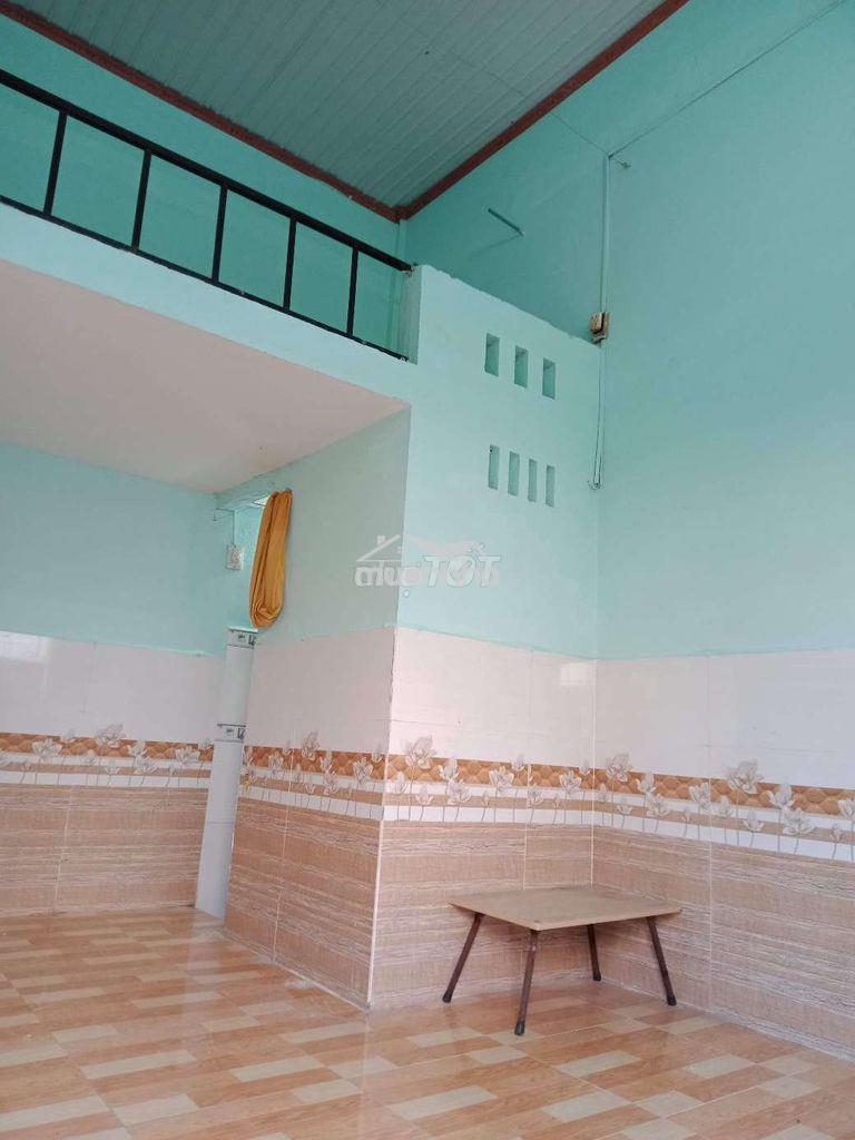 Nhà trọ 20m đường rộng, gần ngã tư thủ đức 