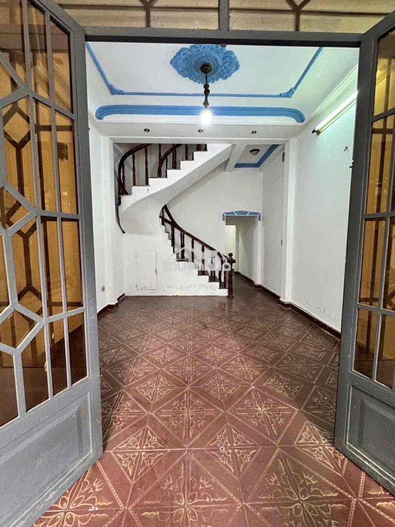 Cho thuê nguyên căn gần công viên gia định