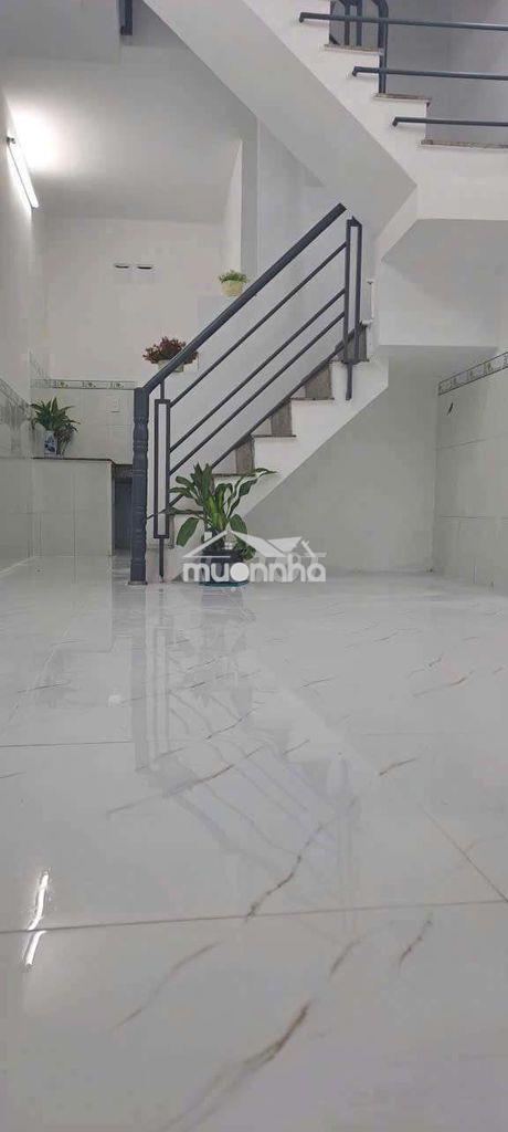 Bán nhà sát chợ tân hiệp. hóc môn. tphcm