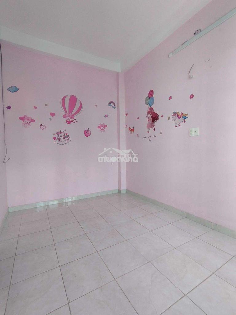 🏠 Cho thuê nhà thống nhất - hxh tới cửa - 3 tầng btct - 2pn - giá 8tr - 3