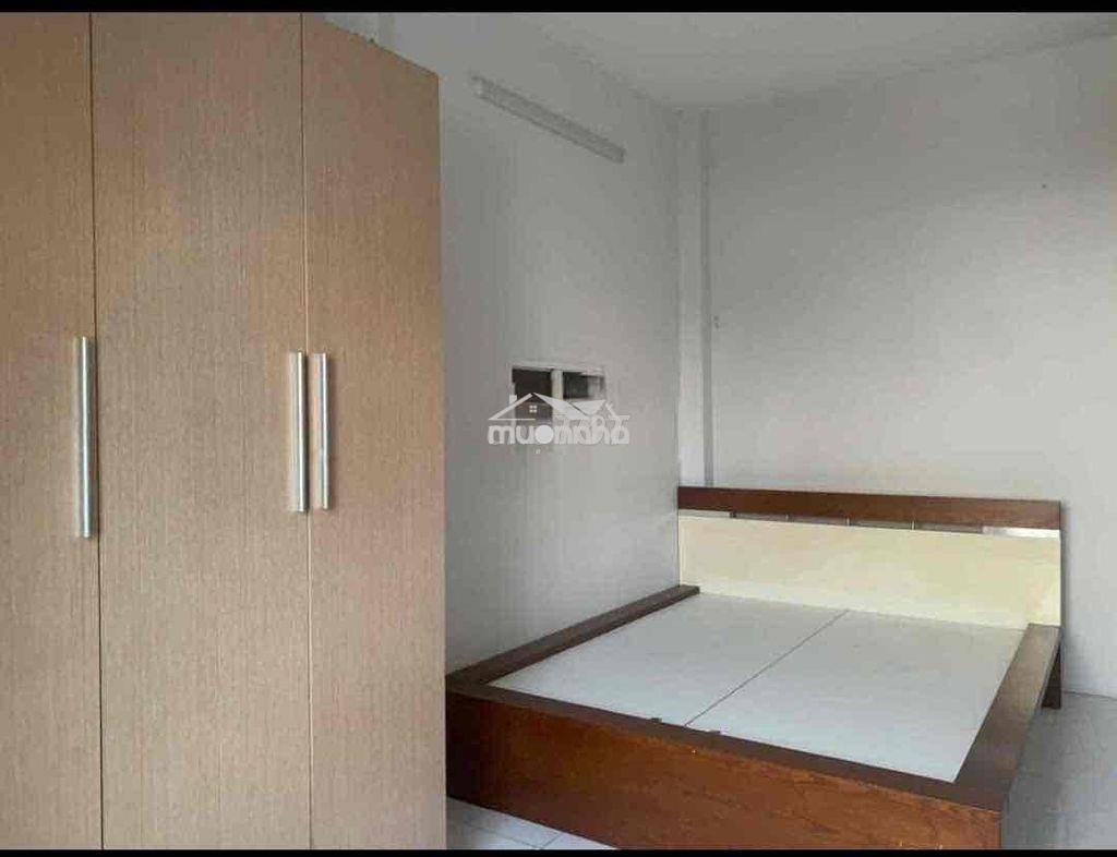 Cho thuê nhà nc trệt 2 lầu có sân phơi.3pn 2wc. trần quốc thảo q3 - 4