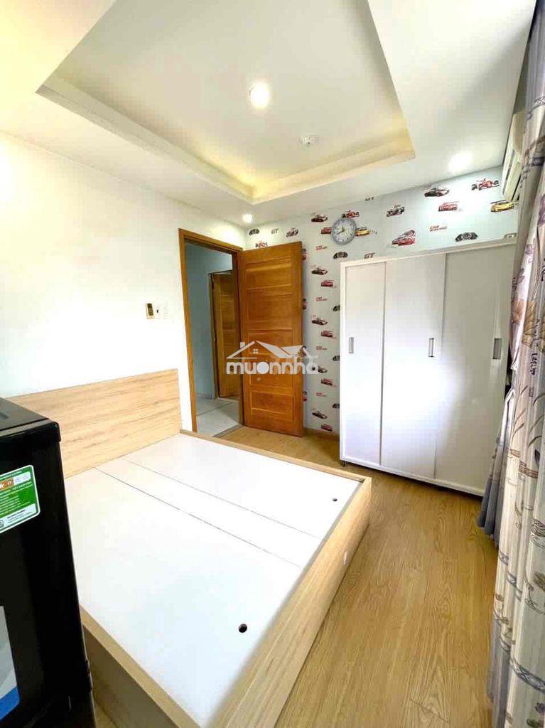 Phòng cửa sổ_thang máy_full nội thất_svđ hoa lư_gần ussh_thảo cẩm viên - 4