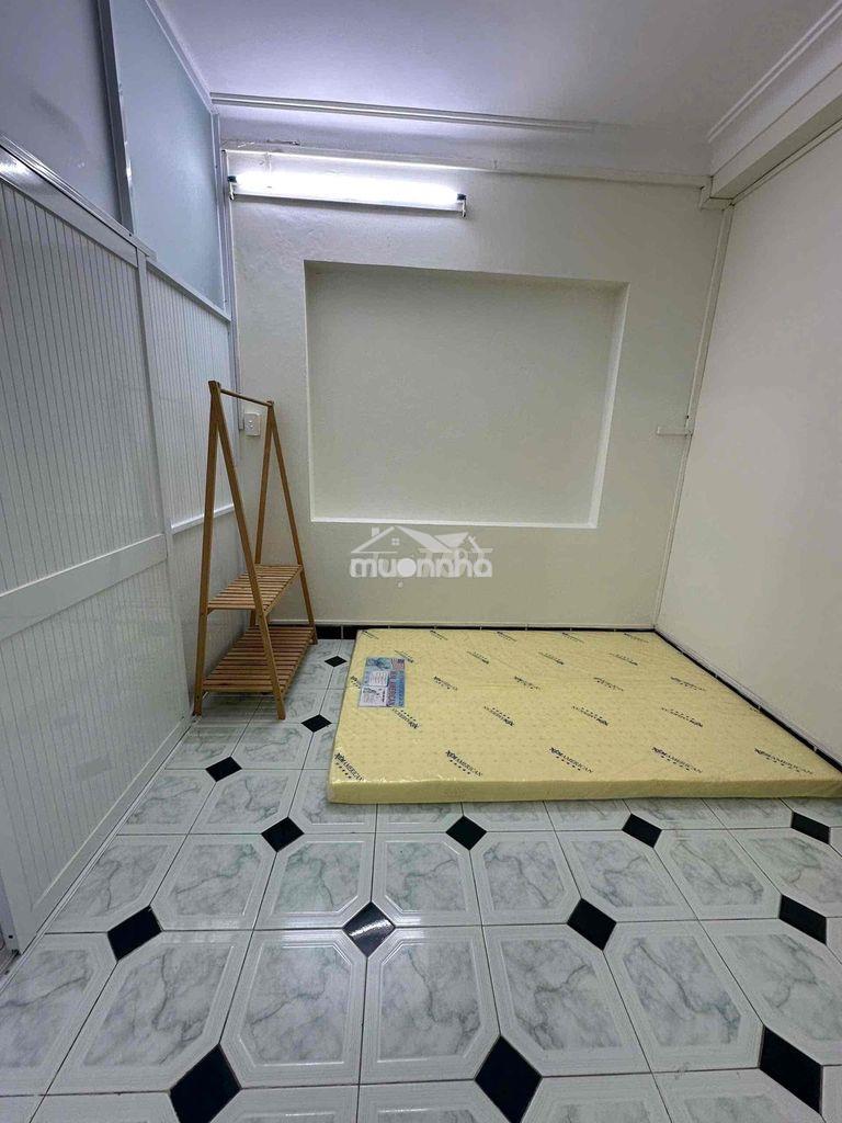 Cho nữ thuê phòng quận phú nhuận đầu tháng 7 có phòng