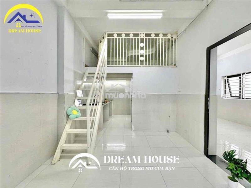 Căn hộ 2 phòng ngủ - siêu rộng - sẵn máy lạnh - sát ngã tư bốn xã