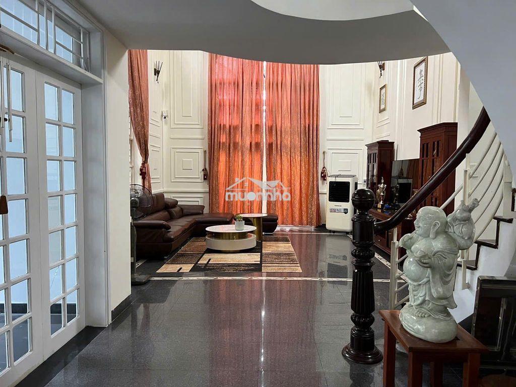 Cho thuê nhà 2 mặt tiền, 4 phòng ngủ, rộng thoáng - 2