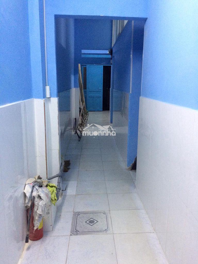 Phòng trọ 76/22/5 tôn thất thuyết,p16, q4 cũ -lầu