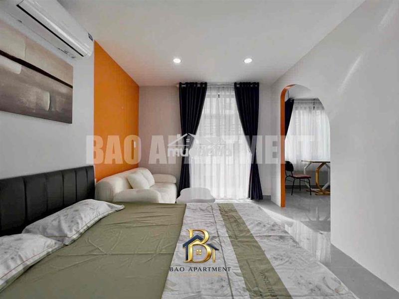 Cho thuê căn hộ full nội thất ban công gần đại học kinh tế quận 10