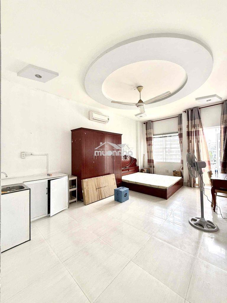 Studio ban công full nội thất siêu rộng ngay đầm sen - 2