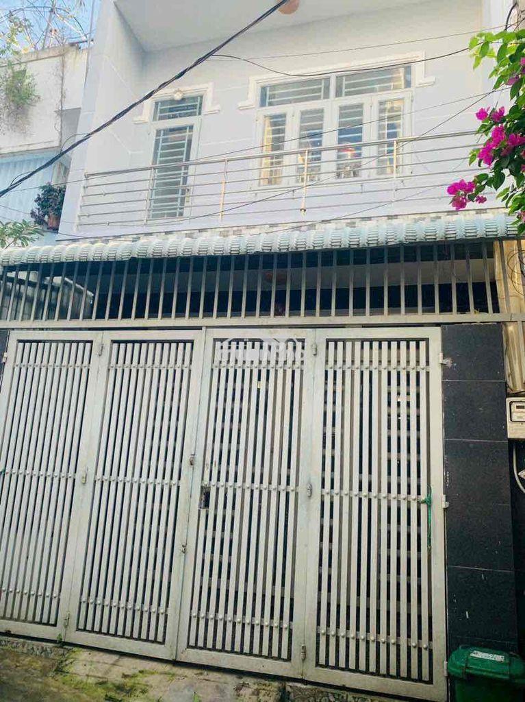 Nhà hẻm xe hơi gần ngã 4 ga 2 pn giá 7 triệu