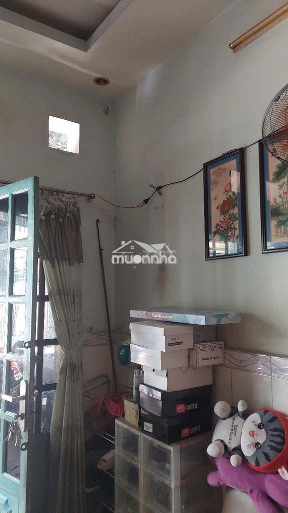 Bán nhà riêng nằm ở vị trí thuận lợi tại đường đoàn văn bơ, q4-3,8 tỷ