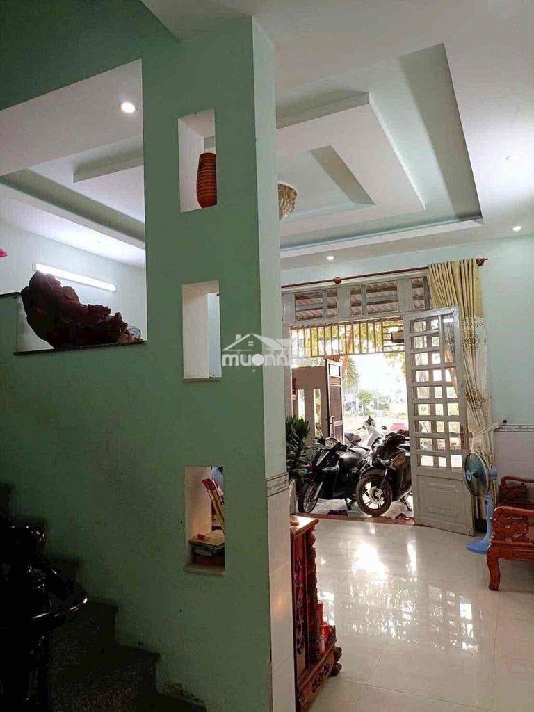 Nhà 5x20 chợ huế , 1 lầu 3 phòng - 3